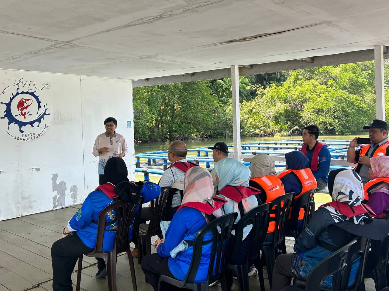 Ministry officials visiting Fatih Aquaculture's facilities